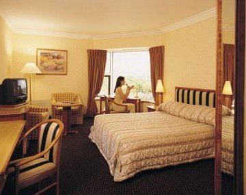 Corrib Heights Hotel กัลเวย์ ภายนอก รูปภาพ