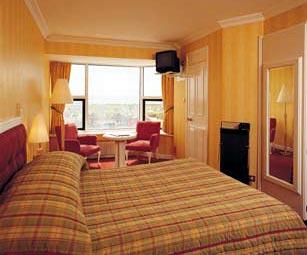 Corrib Heights Hotel กัลเวย์ ภายนอก รูปภาพ